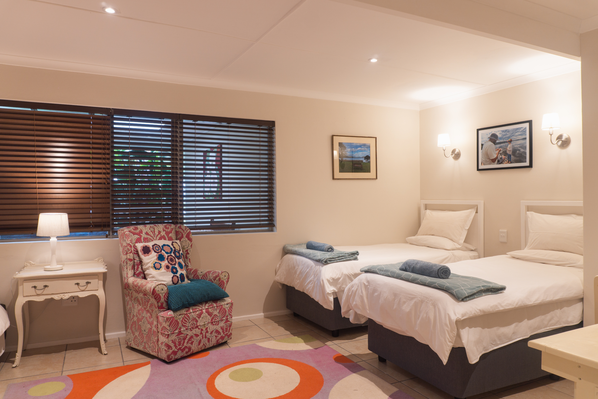 Twin bedroom at Fish Eagle chalet